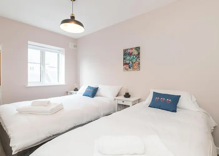 Brand New 8 3rd Floor 아파트